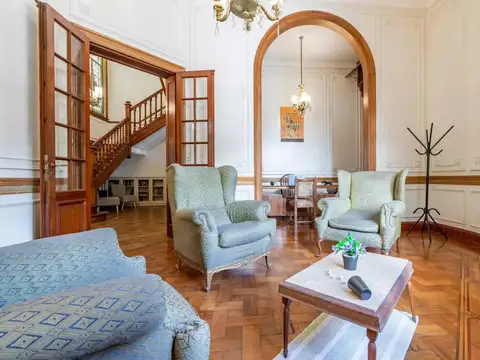 Alquiler Temporal Mansión de Categoría 650 m² en Recoleta