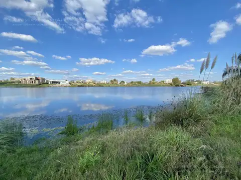 Terreno en Venta a la LAGUNA en La Reserva Cardales - Sofitel