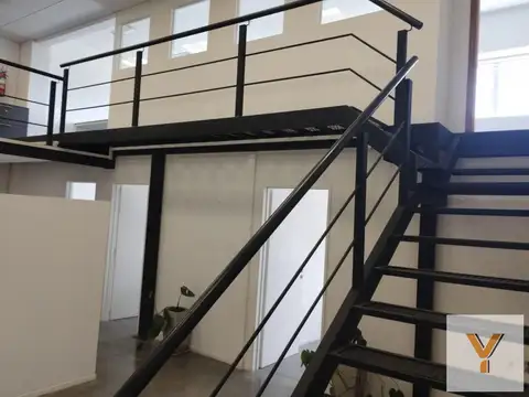 Oficina en alquiler - 4 Ambientes 2 Baños - San Isidro