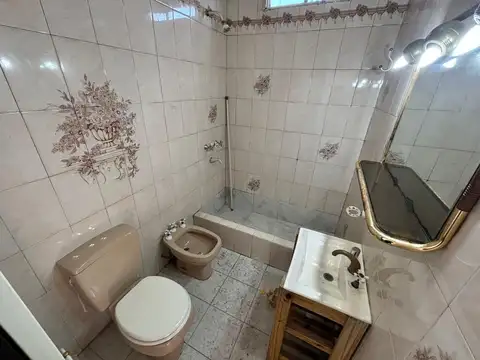 Depto Tipo Casa en Alquiler en Villa Ballester, $ 650.000