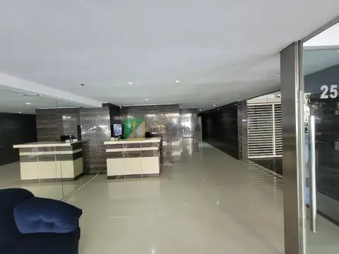 Crámer 2500, Piso 6