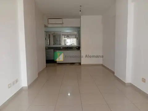 Crámer 2500, Piso 6