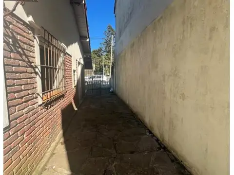 Casa  3 Amb. Chaperouge 4700 -