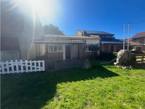 Casa  3 Amb. Chaperouge 4700 -  