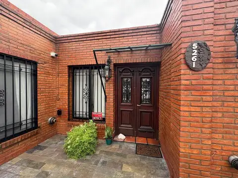 VENTA CASA BERAZATEGUI