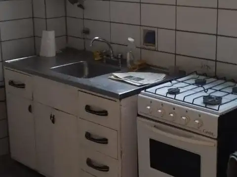 ALQUILER HERMOSO 2 AMBIENTES AL FRENTE CON BALCON