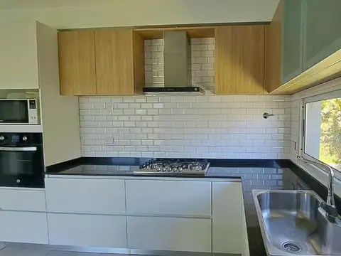 Acacias, Puertos del Lago 100