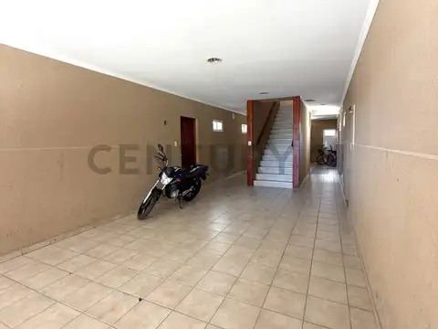 Departamento 2 ambientes con patio seco a metros de Club Centenario.VENADO TUERT