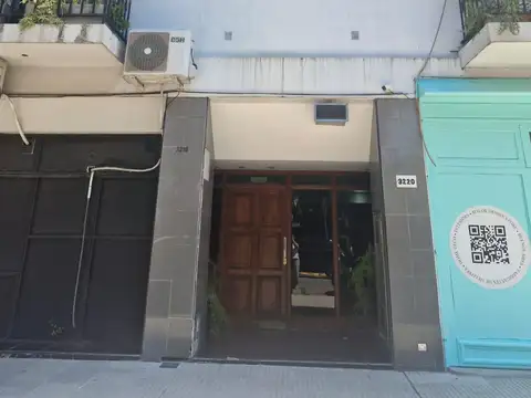 Departamento con patio en alquiler en Villa del Parque