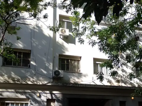 VENTA 3 AMB , balcon, baulera, luminoso, baños y cocina comp