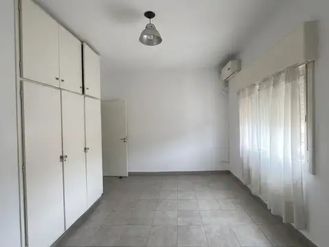 Depto Tipo Casa en Venta en Haedo, USD 54.000