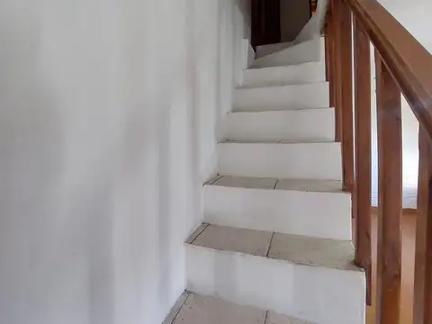 Depto Tipo Casa en Venta con 1 cocheras