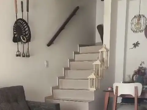 Depto Tipo Casa en Venta 4 años