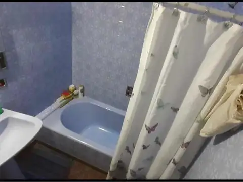 Casa en venta - 2 Dormitorios 2 Baños 1 Cochera - 250Mts2 - Villa Bosch