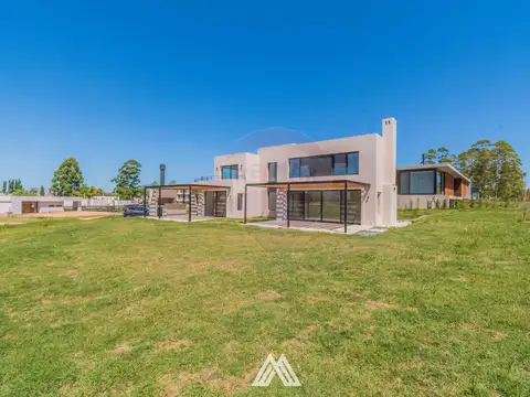 Venta Casa Altos de la Tahona 3 dor+serv piscina