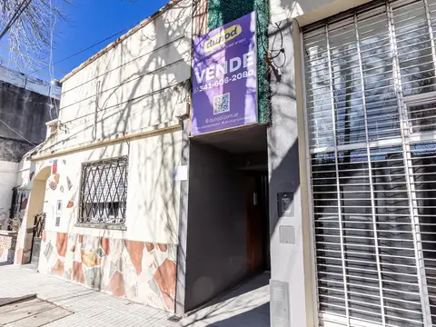 JUAN B JUSTO AL 1000 VENTA CASA PASILLO 2 DORMITORIOS EN ALBERDI - ROSARIO