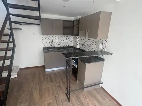 JUAN B JUSTO AL 1000 VENTA CASA PASILLO 2 DORMITORIOS EN ALBERDI - ROSARIO