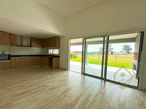 Casa en Venta en San Simon, USD 225.000