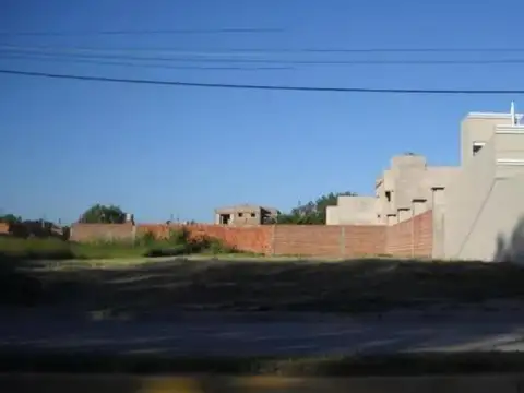Terreno en Venta 40  mts Fondo