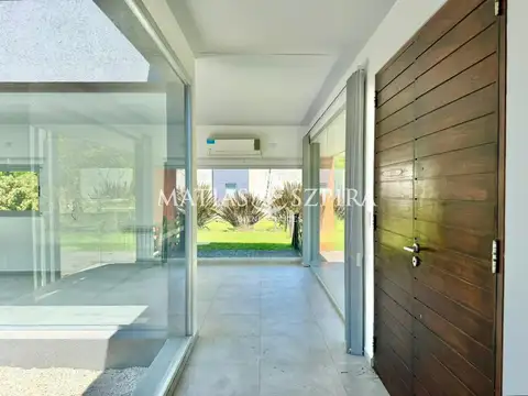 Casa en Venta en El Nacional Club de Campo, USD 190.000