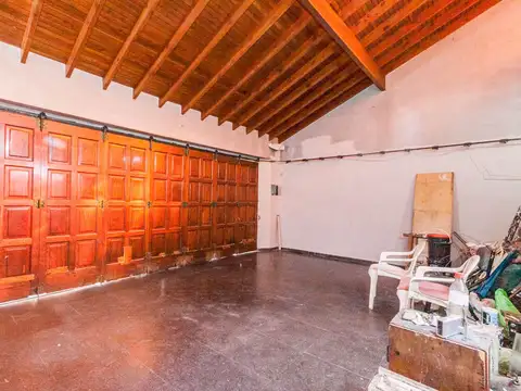 VENTA PH 3 AMB. COCHERA 2 AUTOS VALENTIN ALSINA