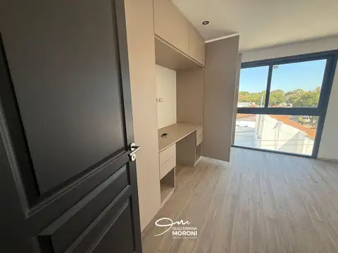 Depto Tipo Casa en Venta en Parque Luro, USD 149.900