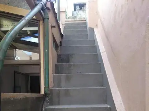 Depto Tipo Casa en Venta con 2 cocheras