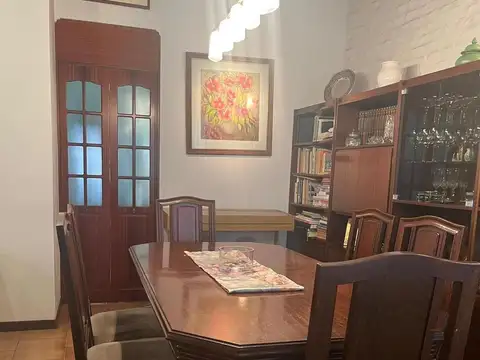 Casa en Venta en Castelar, USD 250.000