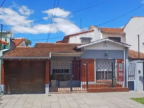 Chalet de 5 ambientes en Olivos Golf, para actualizar
