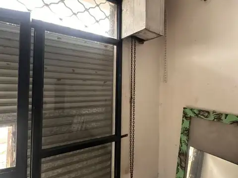 Local - Venta - Argentina, La Matanza - Av. Luro 3748
