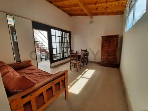 Depto Tipo Casa 4 ambientes con 3 baños