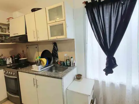 Depto 2 amb c/ balcon en Lomas. Apto profesional