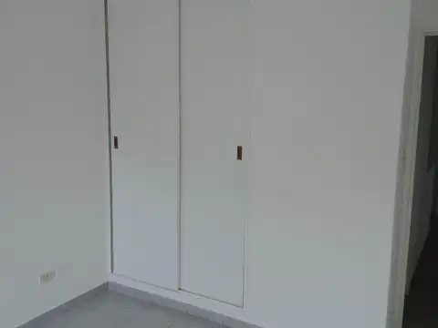 Depto Tipo Casa 4 ambientes con 1 baño