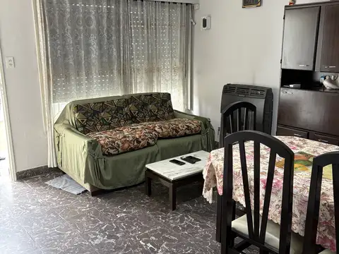 Casa en Venta en Isidro Casanova, USD 78.000