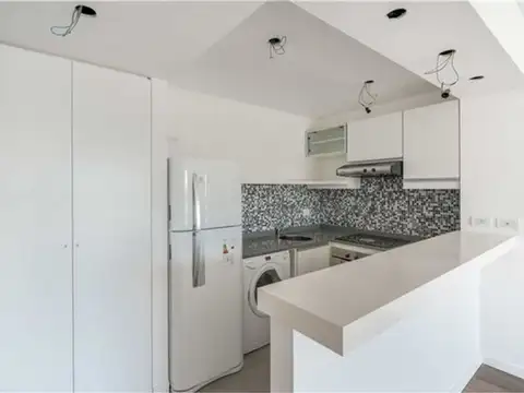 Venta Departamento 2 amb, patio, Pque Patricios