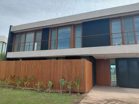 Casa en Venta al Noreste