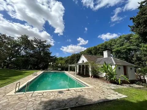 Residencia de 6 ambientes en venta en barranca de San Isidro