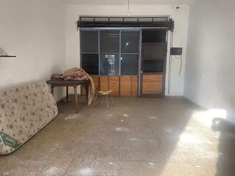 Venta Casa en Libertad Merlo, con local lote 395m2