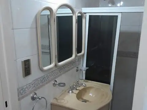 DEPARTAMENTO DE 3 AMB.TIPO CASA INTERNO APTO CREDITO