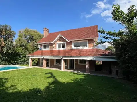 Venta Casa 7 AMBIENTES 3 DORMITORIOS en Barrio Cerrado La Colina, Don Torcuato, Tigre