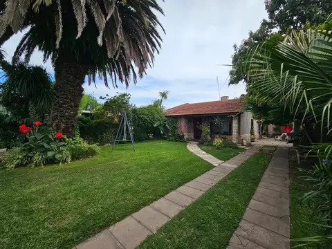 VENTA HERMOSA CASA EN VILLA DE MAYO