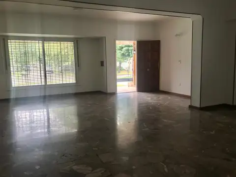 Casa en Venta en Adrogue, USD 230.000