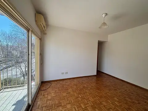 Venta departamento 2  1/2 ambientes en el espectacular barrio de VERSALLES