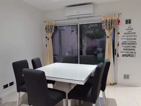 MUY BUEN DUPLEX EN EXCELENTE UBICACIÓN - OPORTUNIDAD