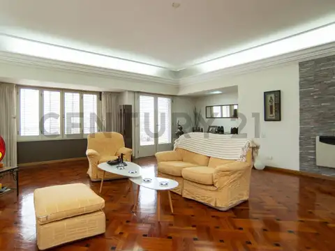 VENTA CASA EN PH LA PLATA 3 DORMITORIOS Y COCHERA