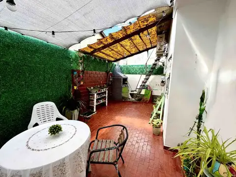 Depto Tipo Casa en Venta en Moron Sur, USD 87.000