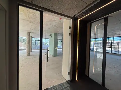Oficina en Alquiler en Carrasco , USD 2.700