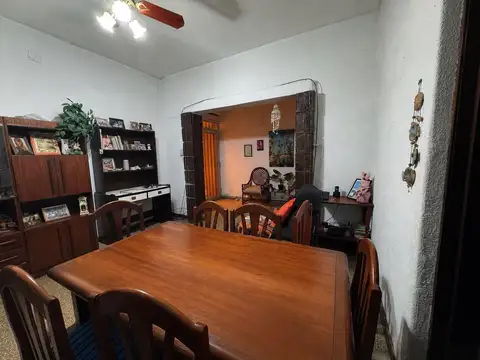 Casa 5 ambientes con 1 baño