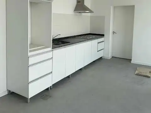 Galpon en Alquiler 40  mts Frente