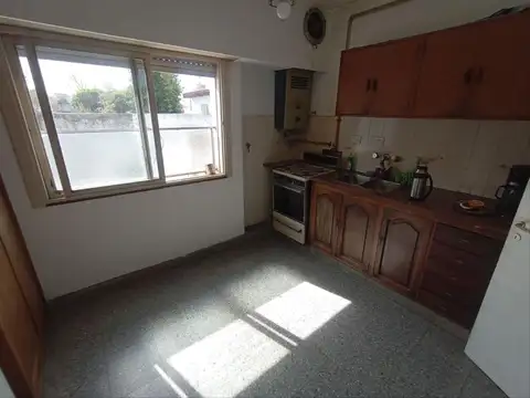 Departamento 5 ambientes con 1 baño